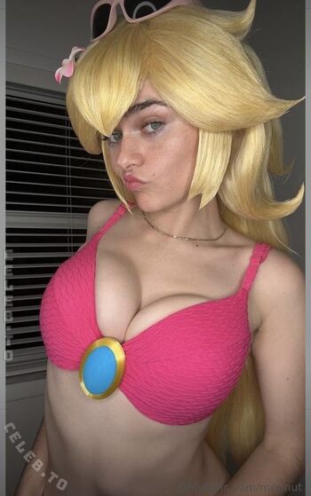 Full leaked Megnut page private photo