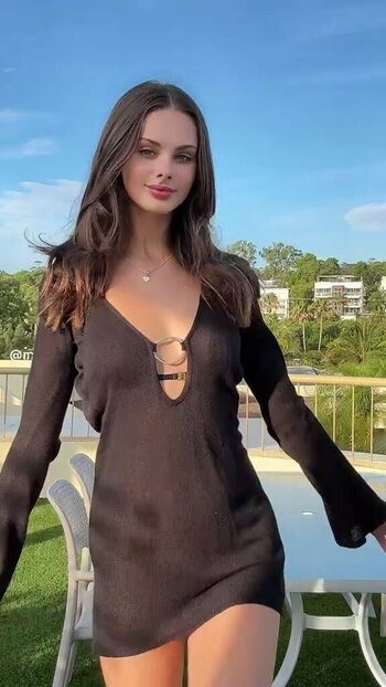 Full leaked Meika woollard private photo