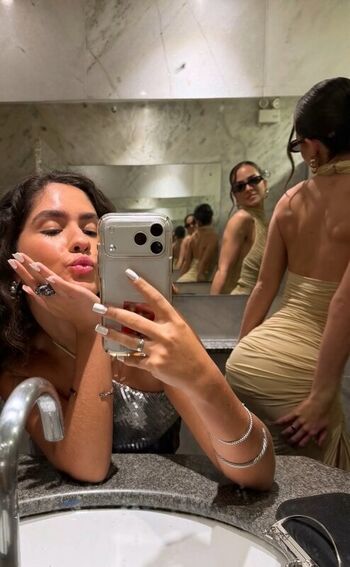 Full leaked Mel maia private photo