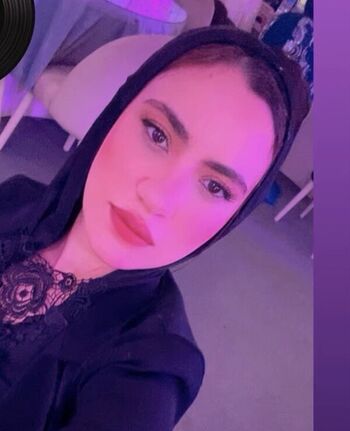 Full leaked Melek azad private photo