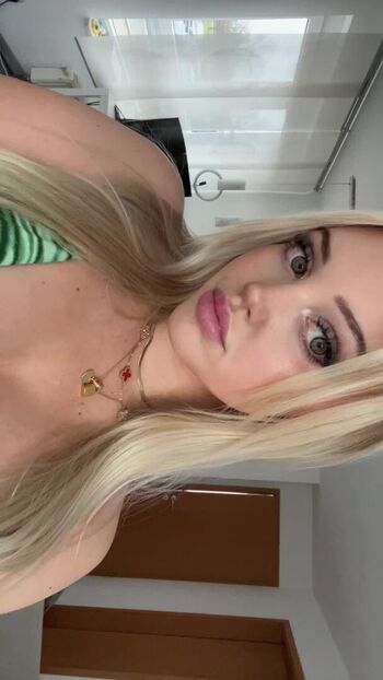 Full leaked Meli private photo