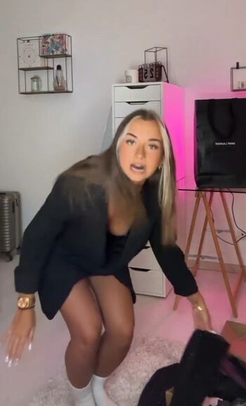 Full leaked Melinecrn private photo