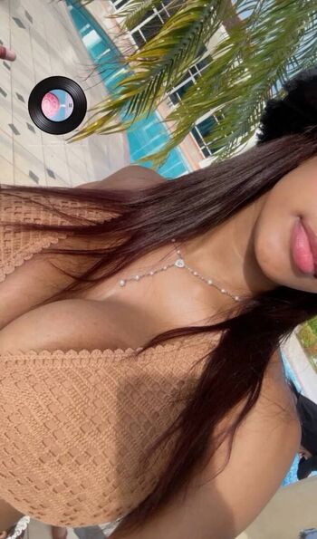 Full leaked Melody private photo