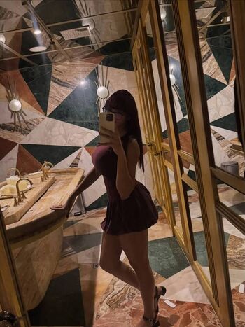 Full leaked Melody private photo