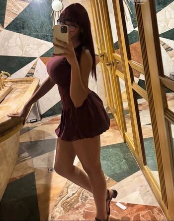 Full leaked Melody private photo