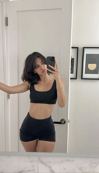 Full leaked Melodymelowo private photo