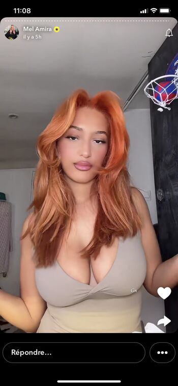 Full leaked Melofficiel private photo