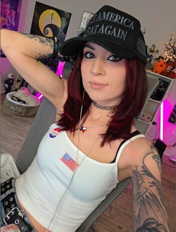 Full leaked Meloniemac private photo