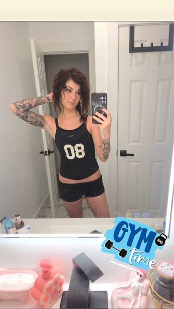 Full leaked Meloniemac private photo