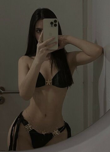 Full leaked Melprzz private photo