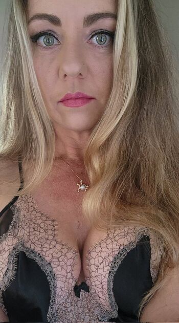 Full leaked Memphis rhayn page private photo
