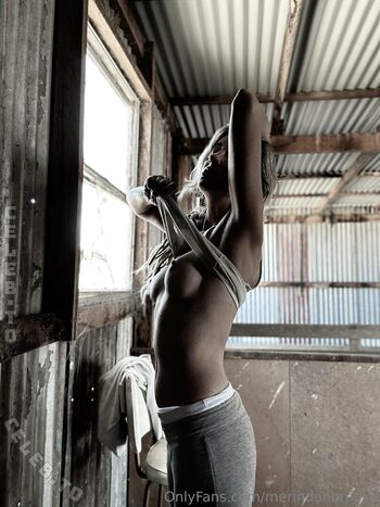 Full leaked Merindahbrooke private photo