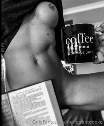 Full leaked Merindahbrooke private photo