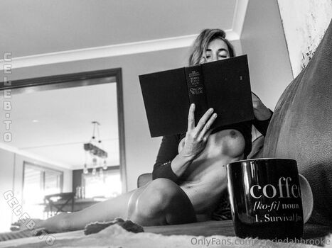 Full leaked Merindahbrooke private photo