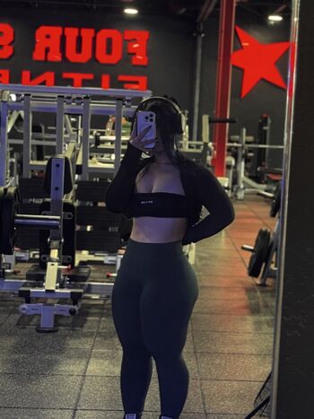 Full leaked Mewlilay private onlyfans photo