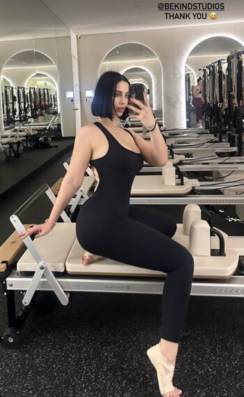 Full leaked Mez afram private photo