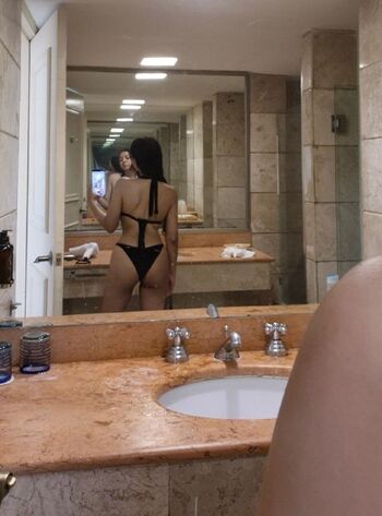 Full leaked Mia basanes private photo
