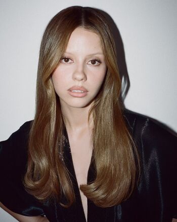 Full leaked Mia goth private photo