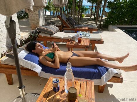 Full leaked Mia khalifa private photo