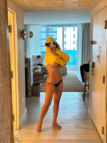 Full leaked Mia khalifa  page private photo