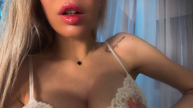 Full leaked Mia mi page private photo