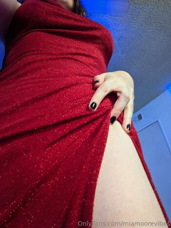 Full leaked Mia moore page private photo