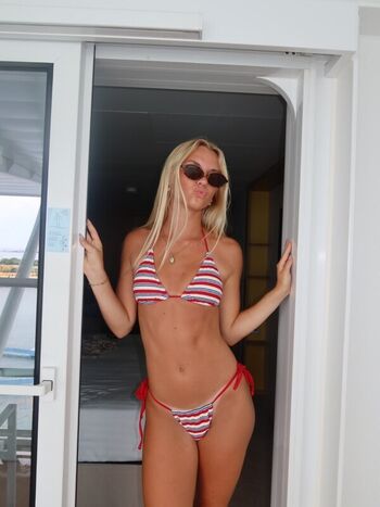 Full leaked Miaaaa page private photo
