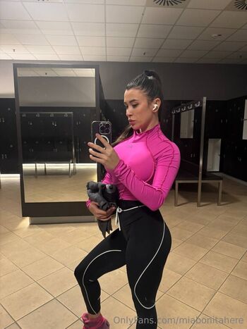 Full leaked Miabonitahere private photo