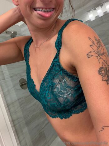 Full leaked Miabrielle private photo
