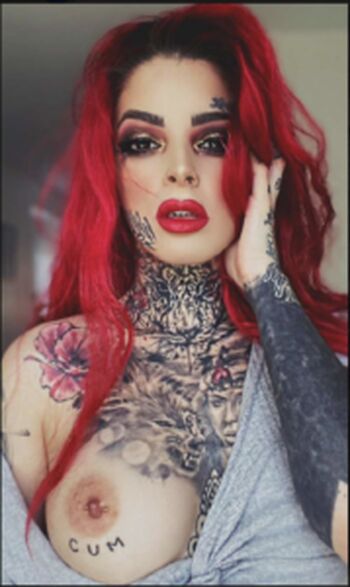 Full leaked Miadolls private photo