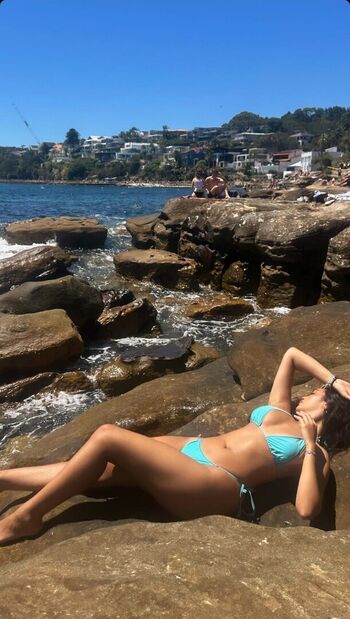 Full leaked Miadyilmaz private photo