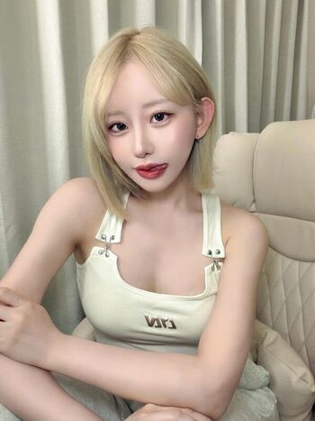 Full leaked Miaonni private photo
