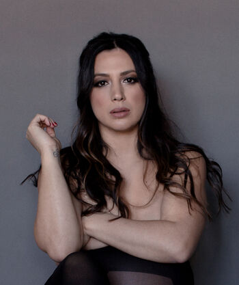 Full leaked Michelle branch private photo