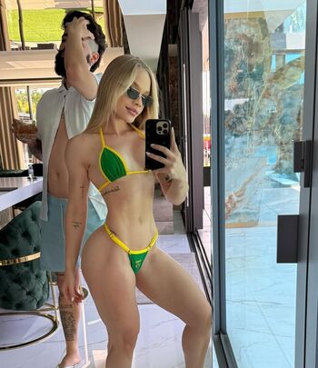 Full leaked Michelleandrezza private photo