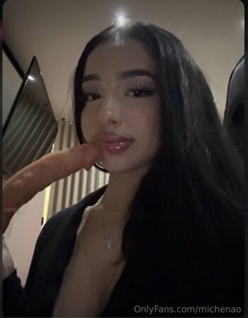 Full leaked Michenao private photo