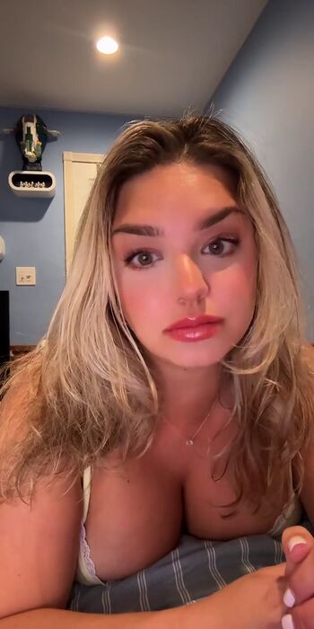 Full leaked Michhelleex private photo