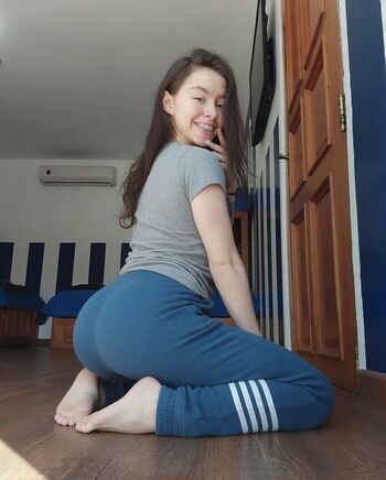 Full leaked Mictia private photo