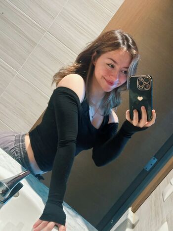 Full leaked Mictia private photo