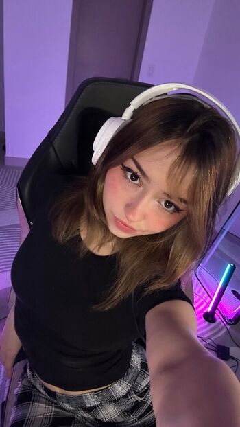 Full leaked Mictia private photo