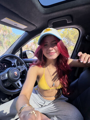 Full leaked Midget miki private photo