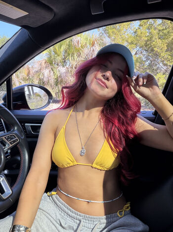 Full leaked Midget miki private photo
