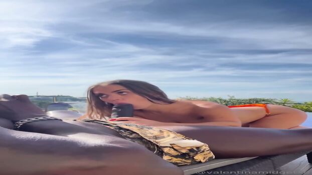 Full leaked Midget valentina private photo