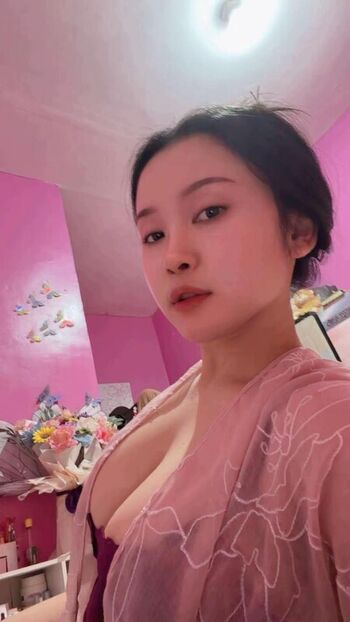 Full leaked Mietektek private photo