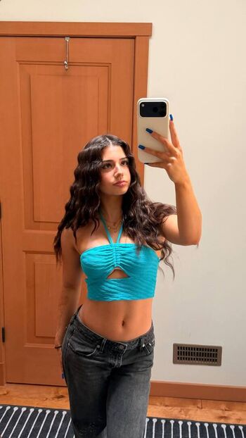 Full leaked Mikayla campinos private photo