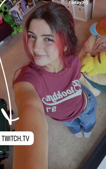 Full leaked Mikiexe private photo