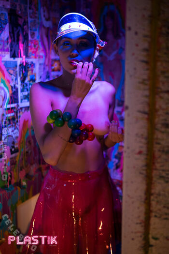 Full leaked Miley cyrus page private photo