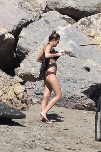 Full leaked Miley cyrus page private photo