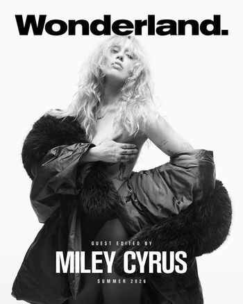 Full leaked Miley cyrus page private photo