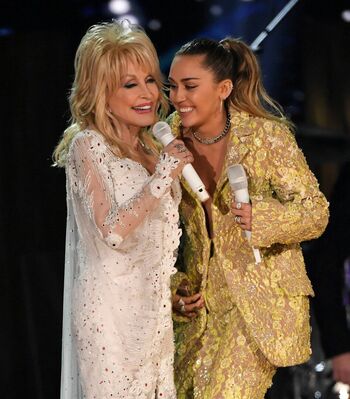 Full leaked Miley cyrus page private photo