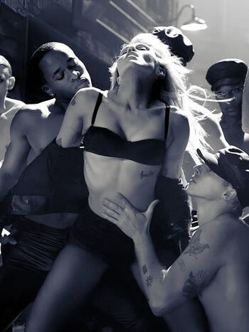 Full leaked Miley cyrus private photo